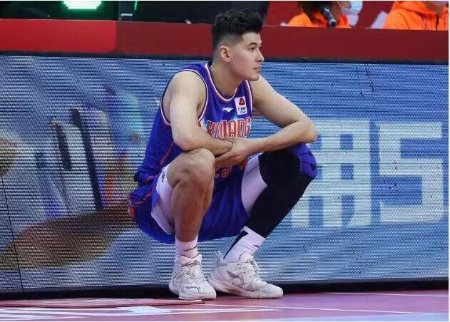 🏀CBA战报：赵睿29分6助攻，皮特森28分，新疆126-123险胜山东